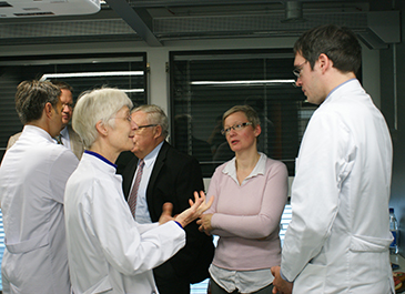 Bild 3. Austausch zur Biobank während der RWTH cBMB Beiratssitzung 2015.